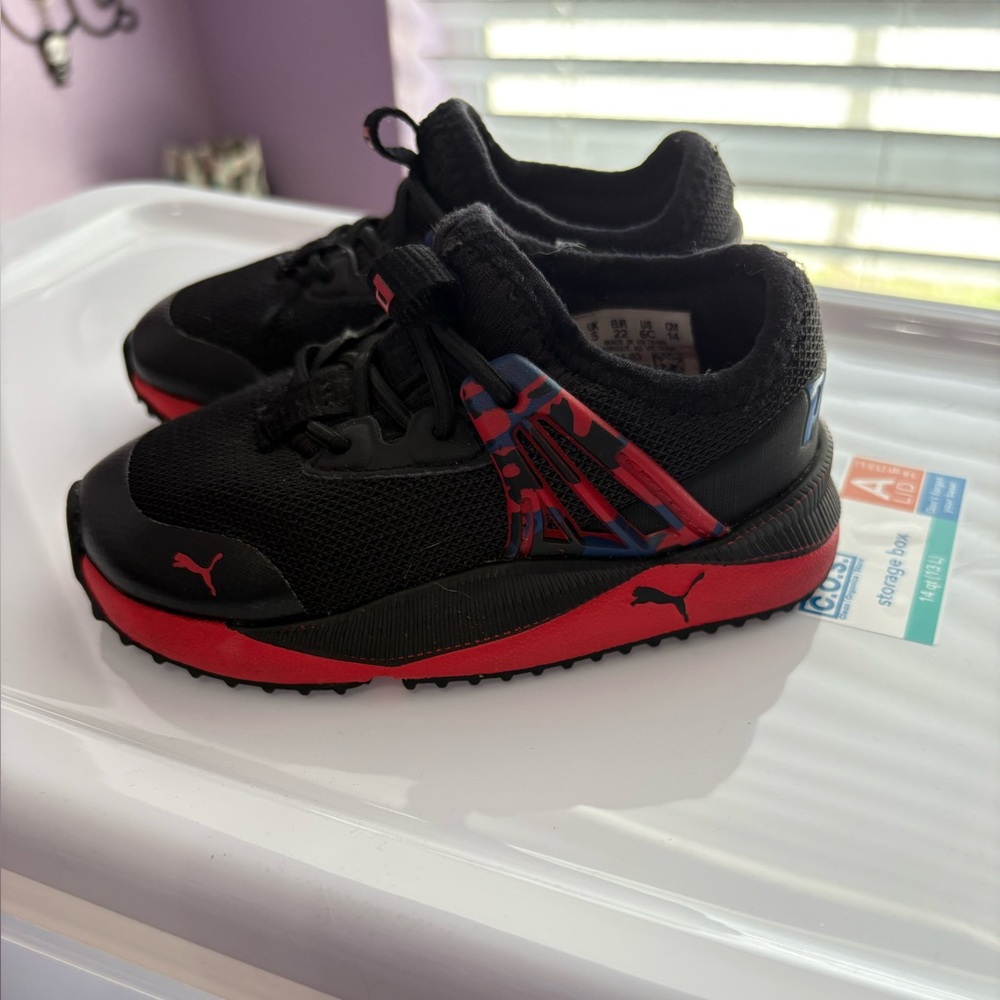 Puma Kids Black and Red Sneakers